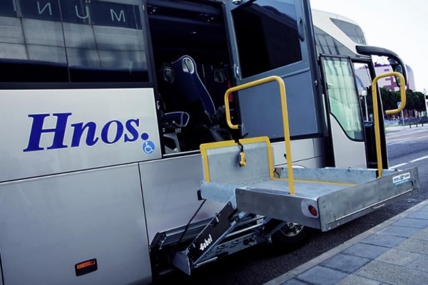 TRANSPORTE V. CARACTERÍSTICAS ESPECIALES Flo Formación