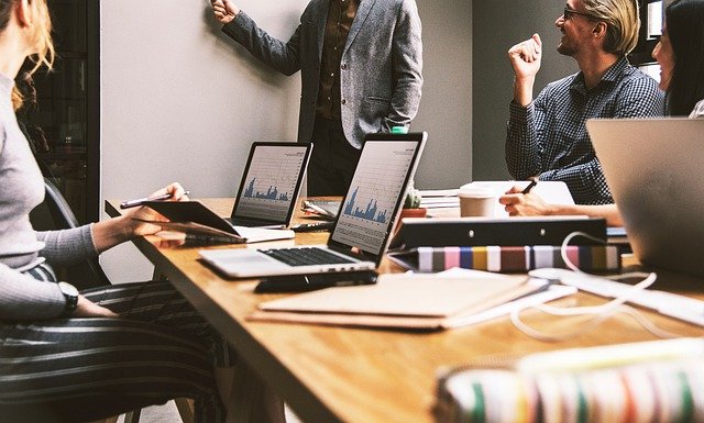 COMUNICACIÓN EFECTIVA Y TRABAJO EN EQUIPO Flo Formación